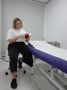 Cómo fortalecer el suelo pélvico en Almería: Tratamientos y especialistas con base científica